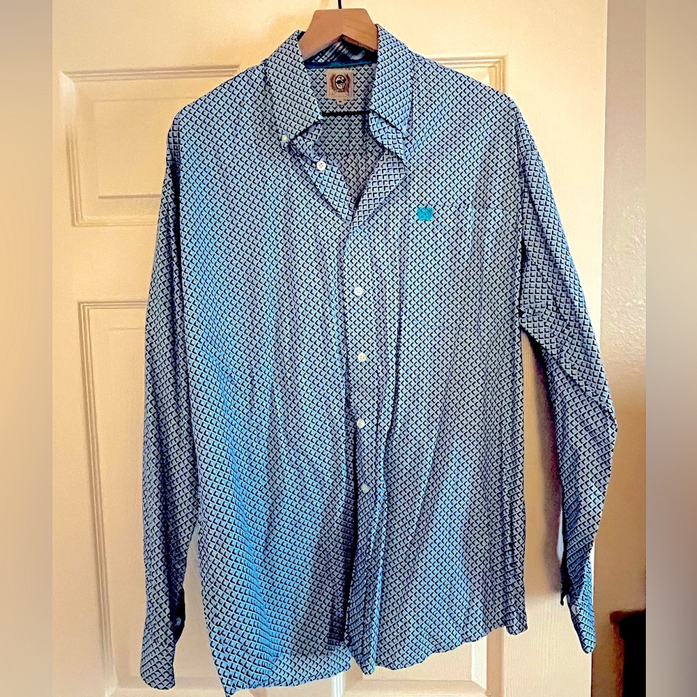 Cinch medium shirt